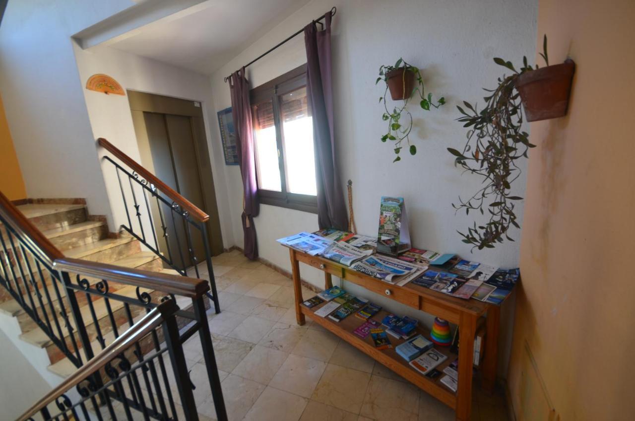 Hostal La Palmera Torremolinos Dış mekan fotoğraf